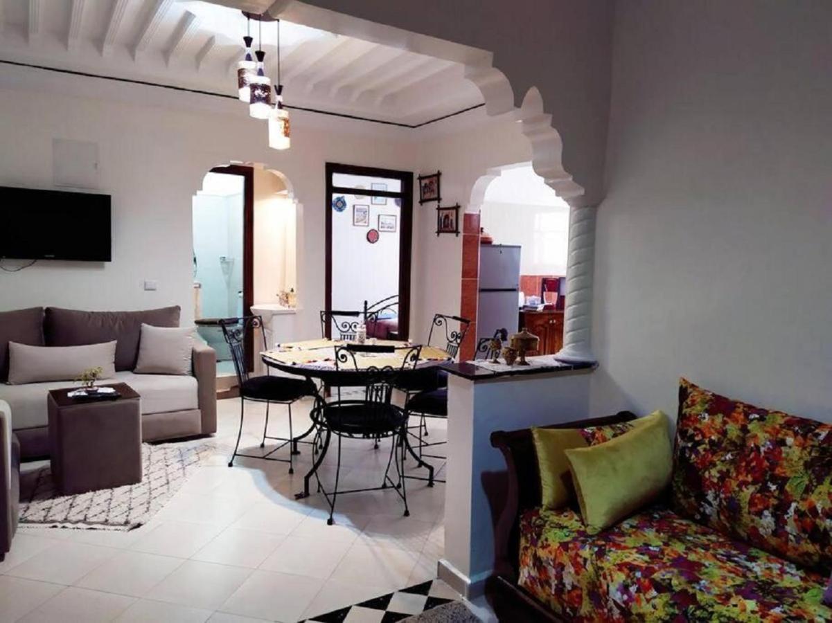 Maison Othmane Εσαουίρα Εξωτερικό φωτογραφία